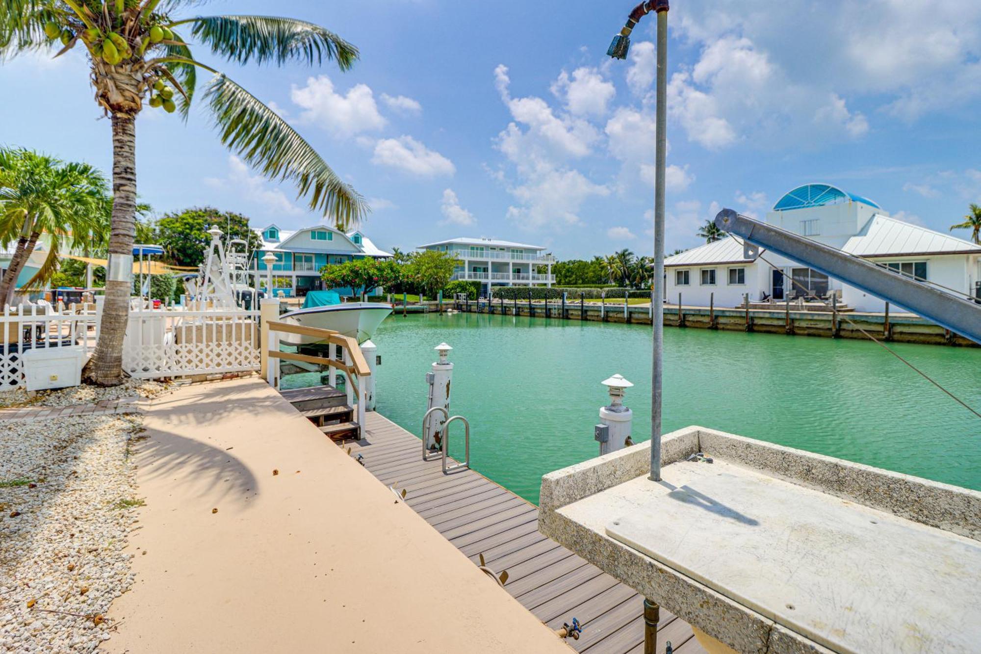 Waterfront Key Colony Beach Home With Golf Cart! Exterior photo