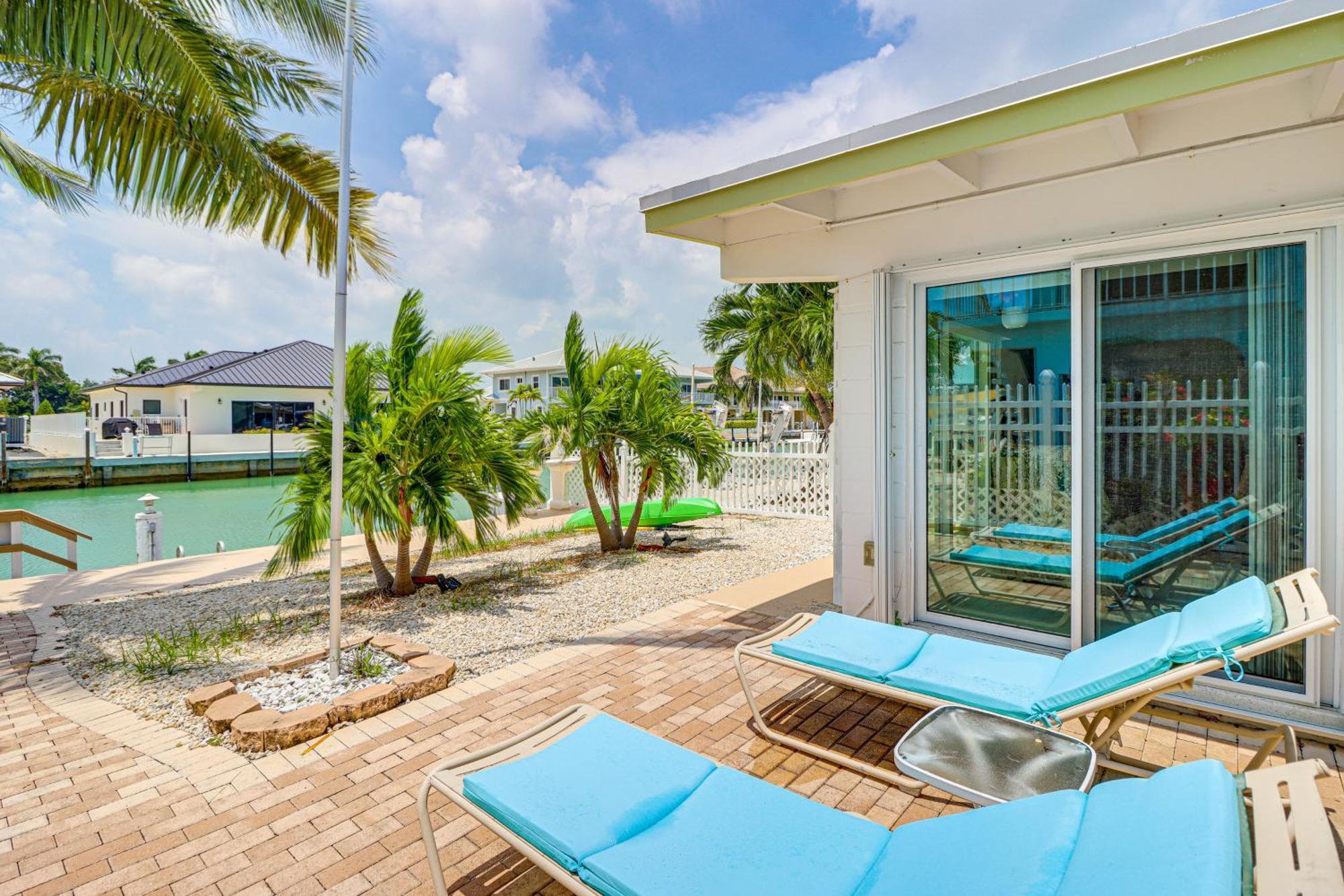 Waterfront Key Colony Beach Home With Golf Cart! Exterior photo